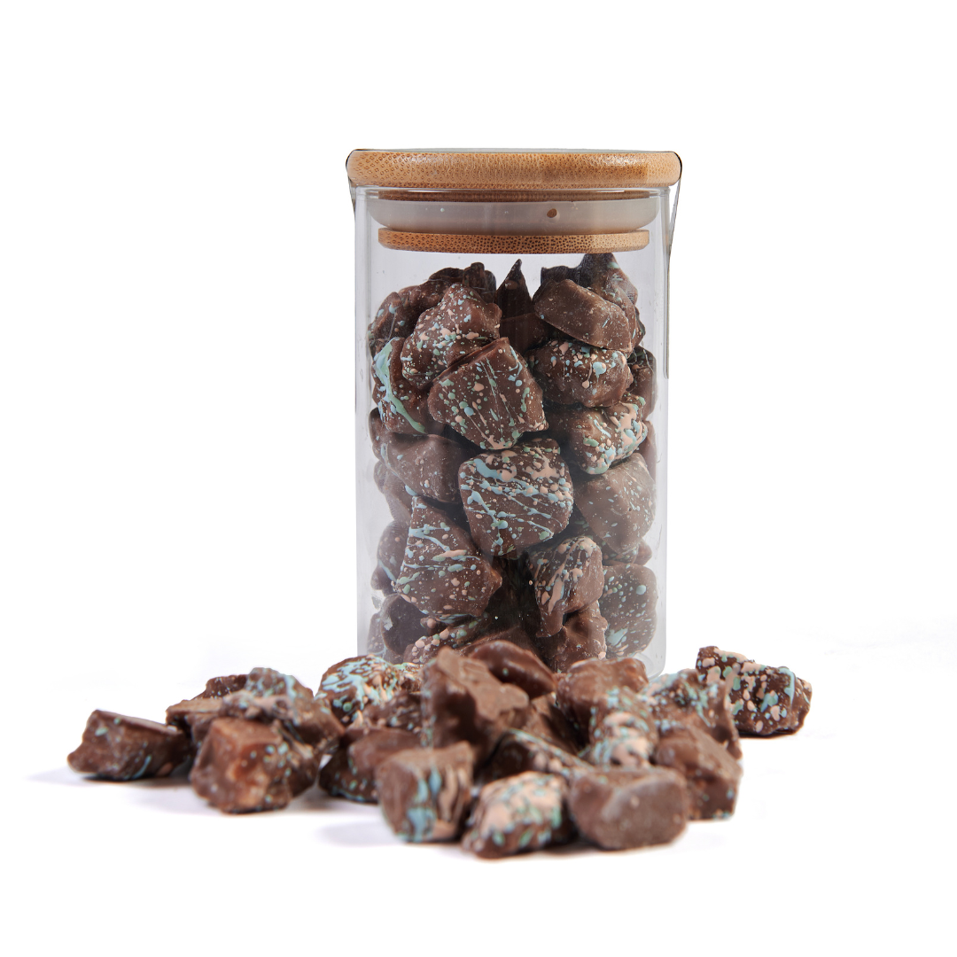 Praliné de Amêndoas Banhado em Chocolate ao Leite - Vidro 150g